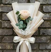 Букет цветов из:  Розы в Томари
