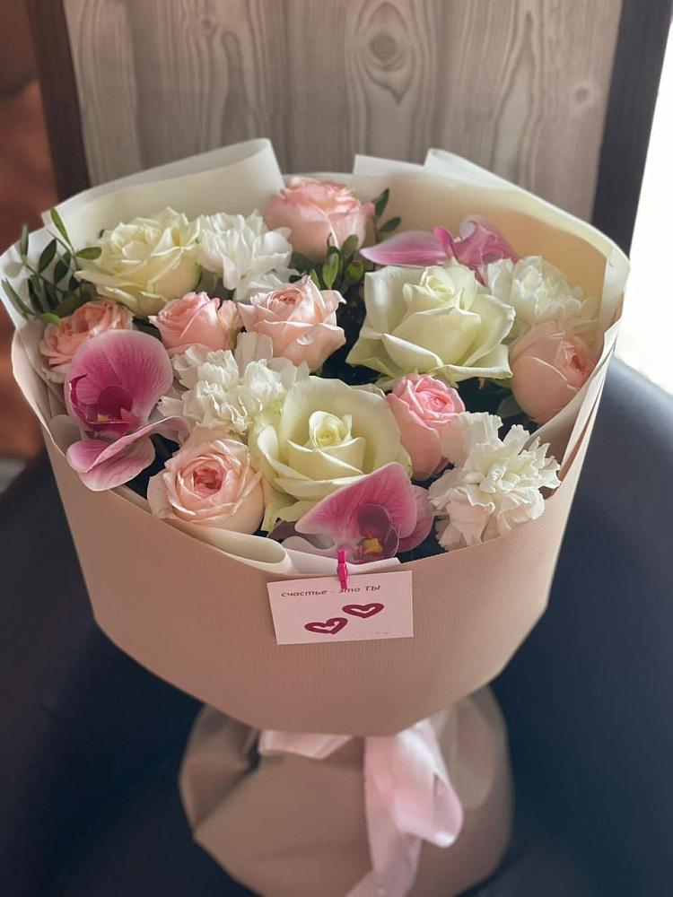 Букет цветов из: Орхидеи, Розы и Гвоздики в Томари