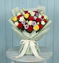 Букет цветов из:  Розы в Томари