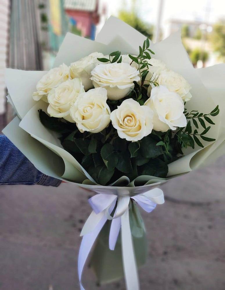 Букет Белые розы Проуд в Томари