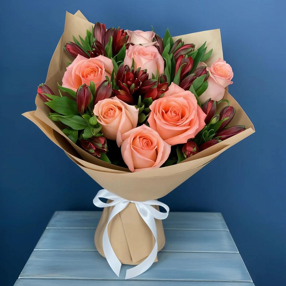 Букет цветов из: Розы и Альстромерии в Томари