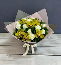 Букет цветов из:  Орхидеи и Розы в Томари