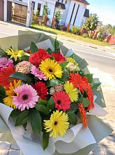 Букет цветов из:  Герберы #REPLACE_PRED# Томари