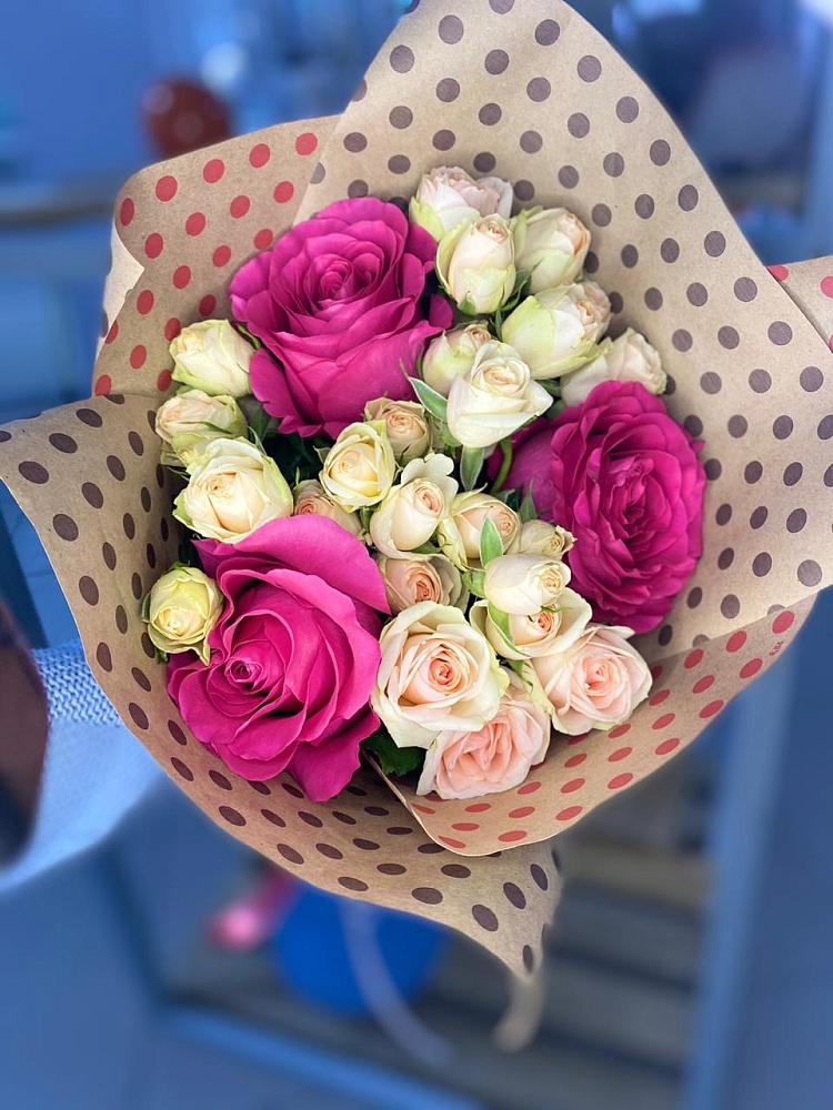 Букет цветов из: Розы в Томари