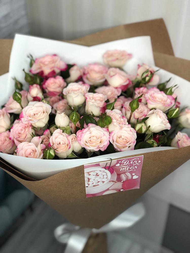 Букет цветов из: Розы в Томари