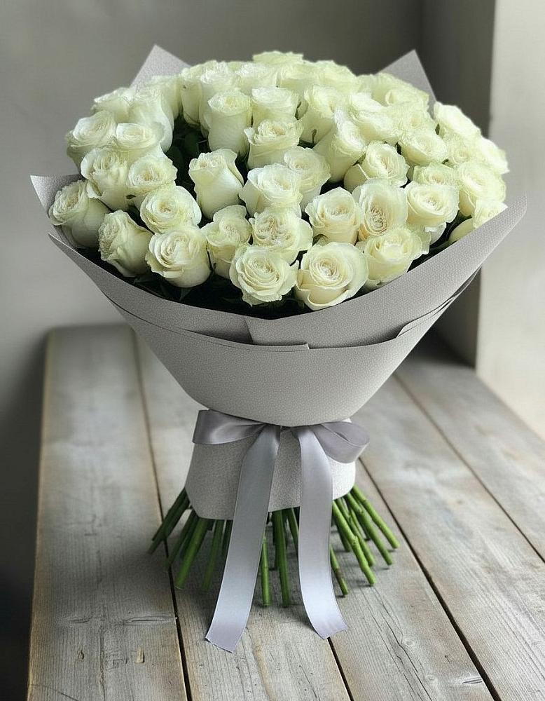 Букет 35 Белых роз в Томари
