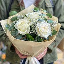 Букет цветов из:  Розы в Томари