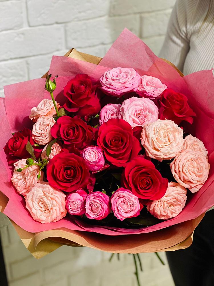 Букет цветов из: Розы в Томари