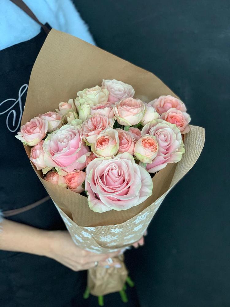 Букет цветов из: Хризантемы и Розы в Томари