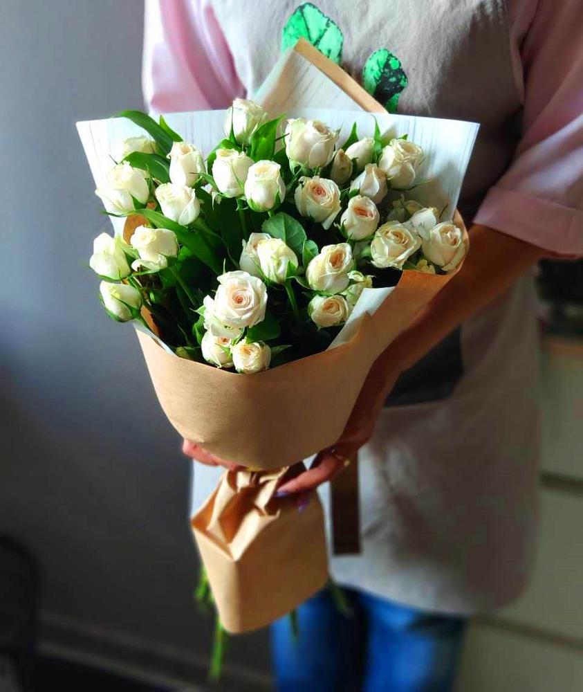 Букет цветов из: Розы в Томари