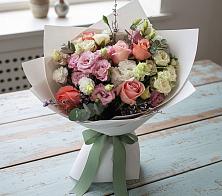 Букет цветов из:  Розы, Лизиантусы и Гвоздики в Томари