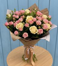 Букет цветов из:  Розы в Томари