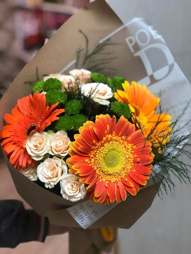 Букет цветов из: Герберы, Хризантемы и Розы в Томари
