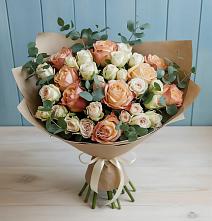 Букет цветов из:  Альстромерии и Розы в Томари