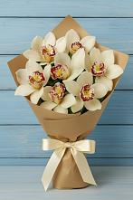 Букет цветов из:  Орхидеи и Розы в Томари